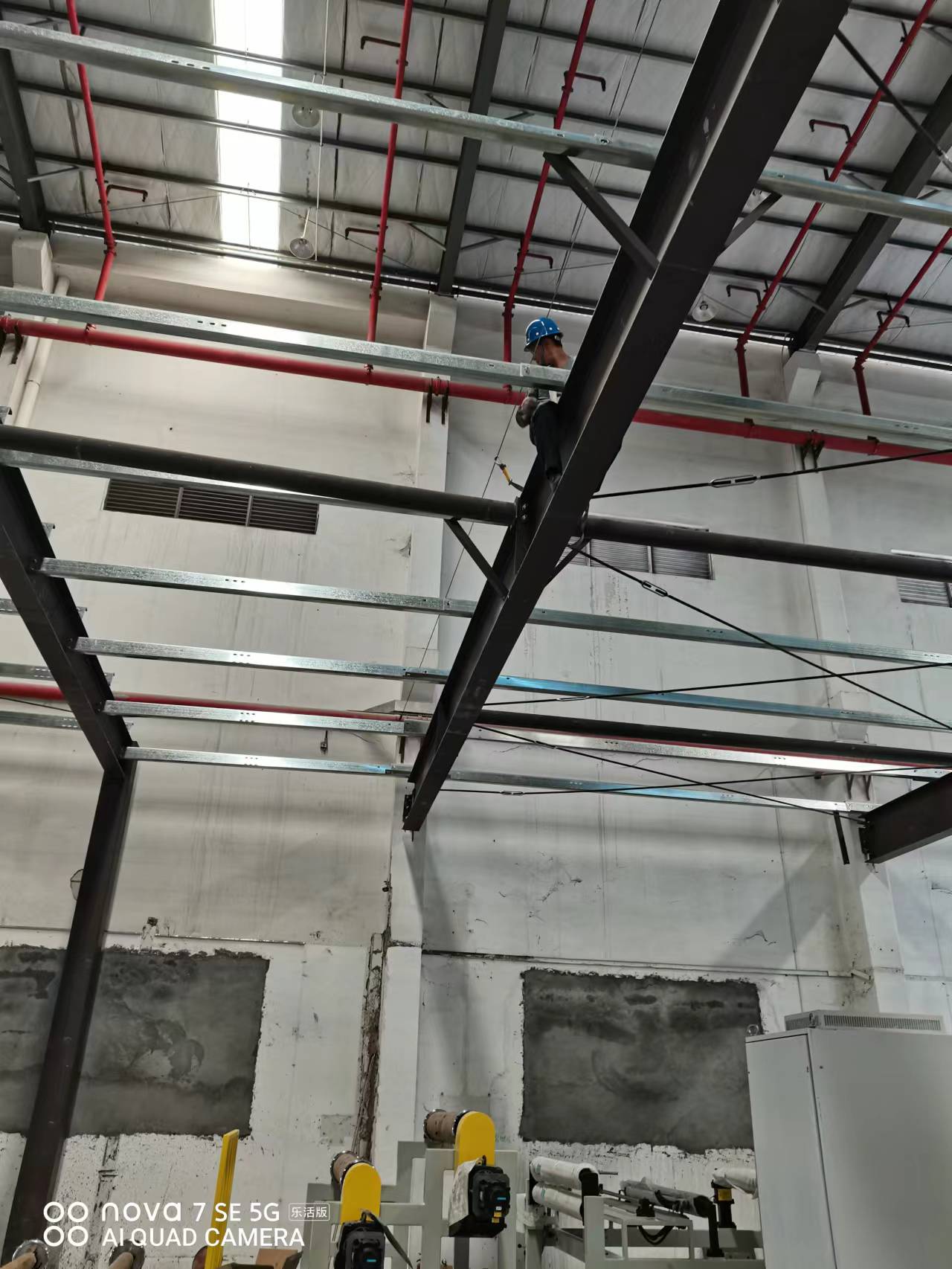 鋼結構的產品特性有哪些呢？  廣東鋼結構選擇廣州經緯鋼結構工程有限公司    咨詢電話：13925156722