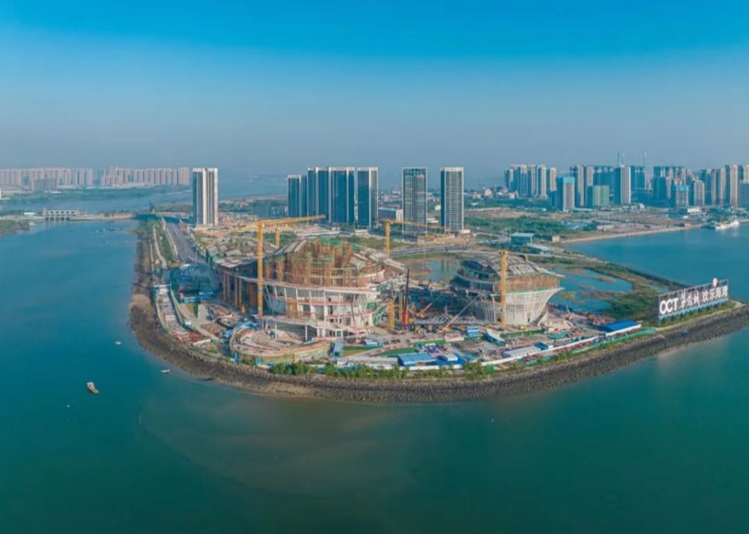 1400噸鋼結構連廊順利提升，湛江文化中心項目整體輪廓初現 A、B館鋼結構連廊順利合龍    廣東網架公司選擇廣州經緯鋼結構工程有限公司    咨詢電話13925156722